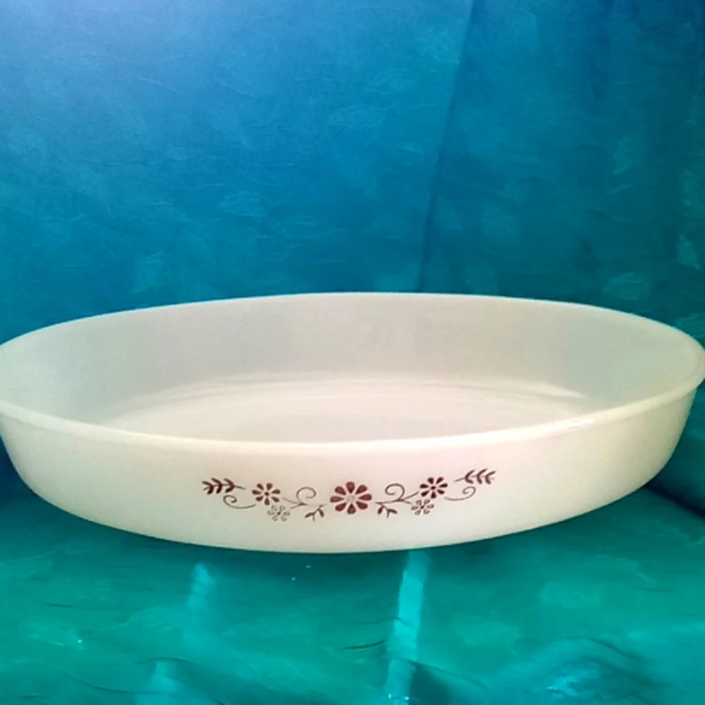 Vintage Dynaware pyr-o-rey milk glass casserole with brown flowers